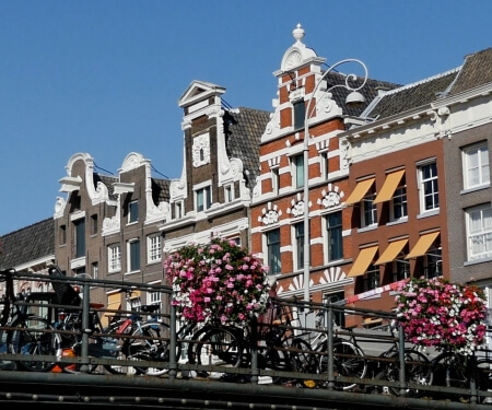 Hire boat Amsterdam canals